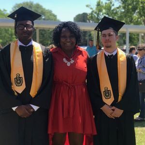 Meet your Posher, Leola